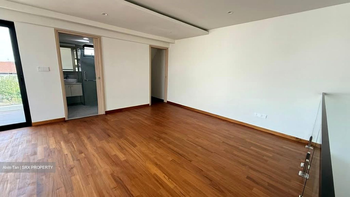 Lucky Hills (D16), Terrace #533198481